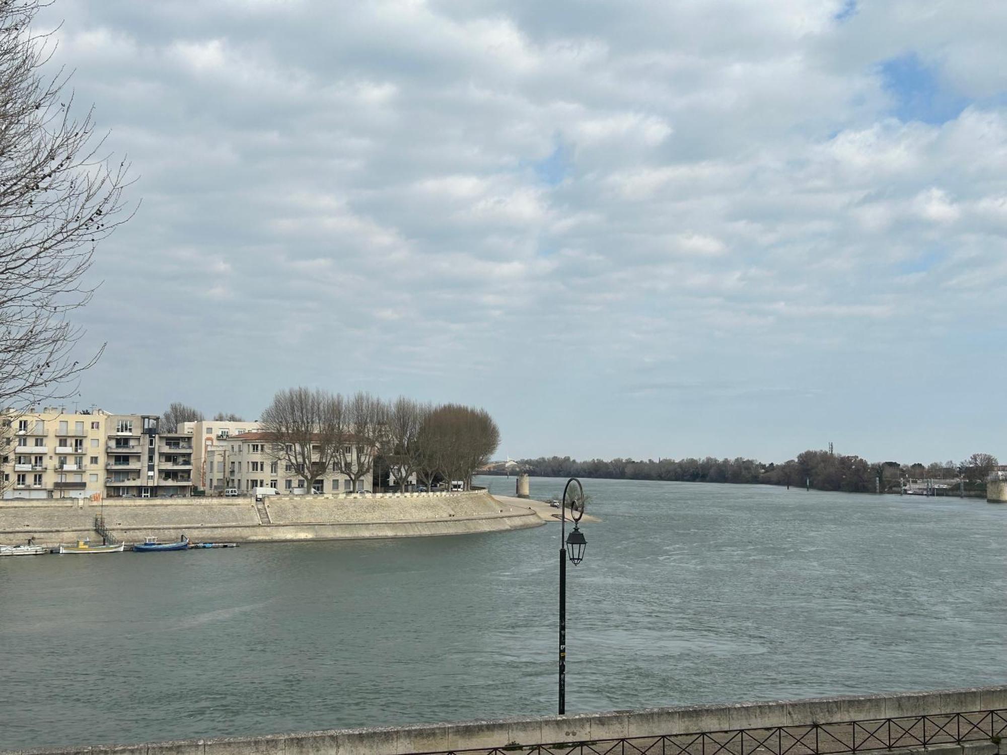 Appartement La Vue Du Rhone Arles